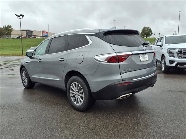 Used 2024 Buick Enclave Premium image 17
