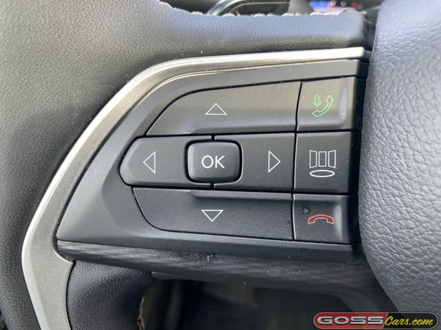 Certified 2025 Jeep Grand Cherokee Laredo X w/ Luxury Tech Group I image 17