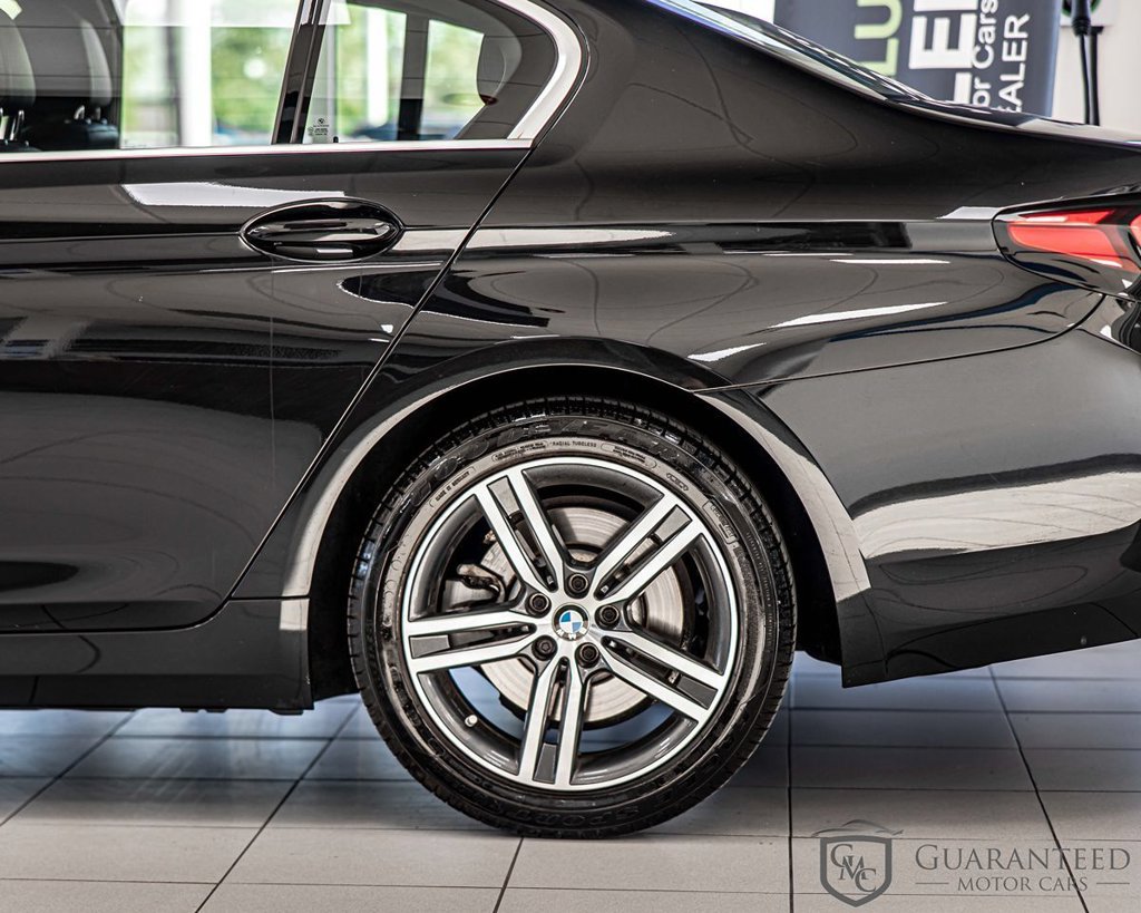Used 2023 BMW 530i xDrive w/ Premium Package AWD/4WD image 8