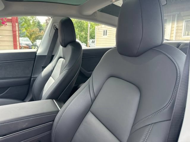 Used 2018 Tesla Model 3 Long Range RWD image 10