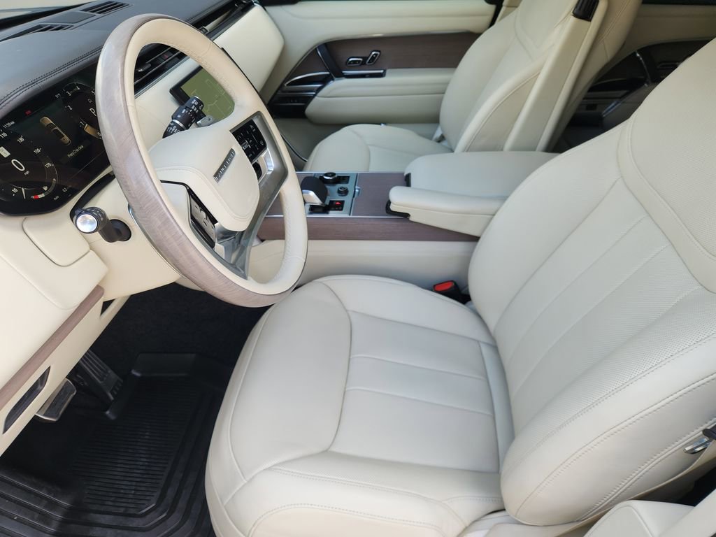 Used 2023 Land Rover Range Rover SE image 13