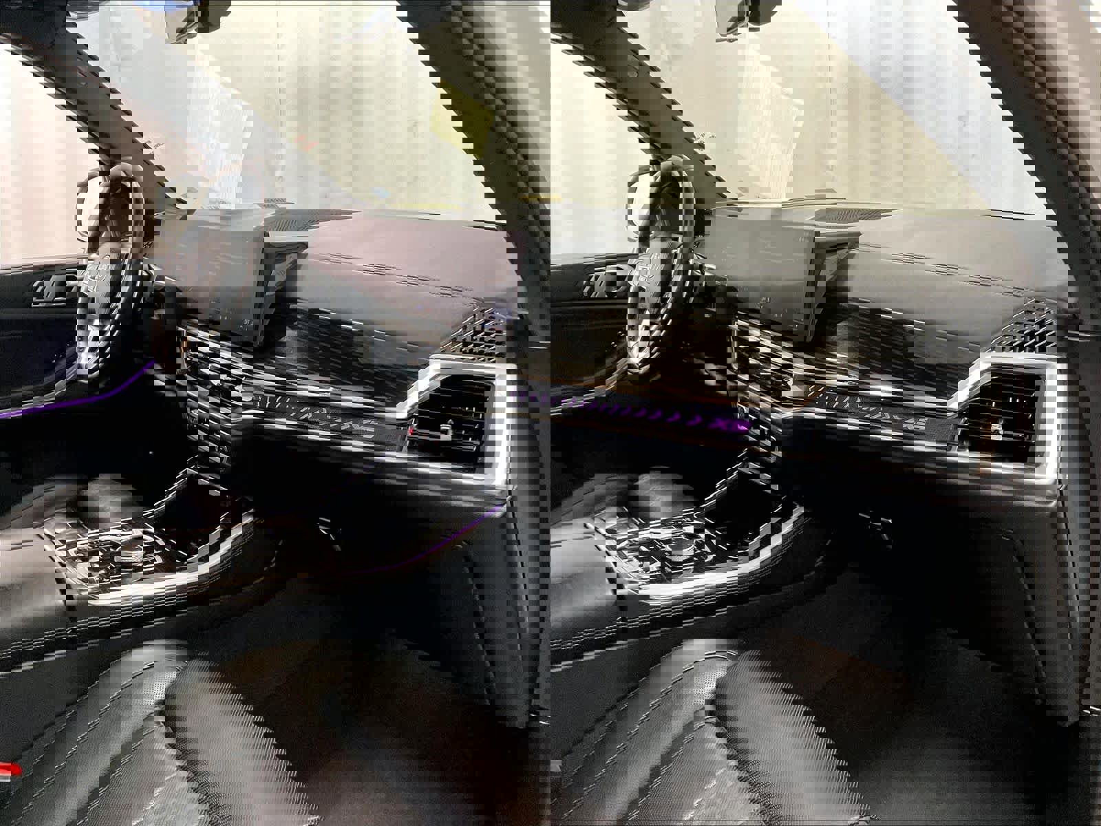 Used 2025 BMW X5 xDrive50e image 14