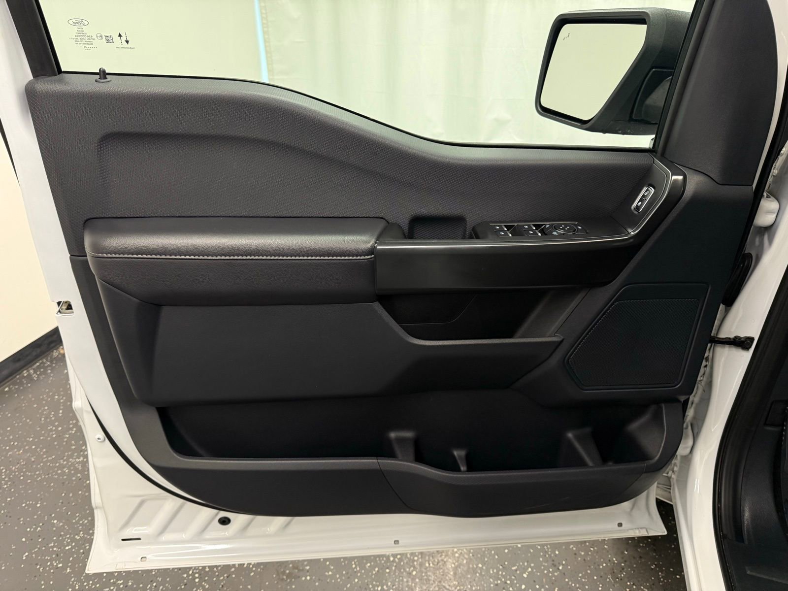 Used 2025 Ford F150 STX w/ Equipment Group 200A image 9