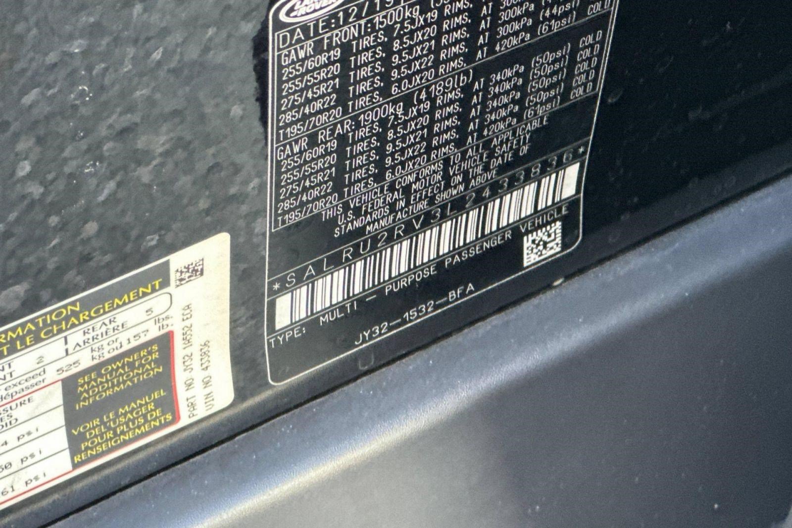 Used 2020 Land Rover Discovery Landmark AWD/4WD image 30