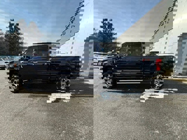 Used 2022 Ford F250 Lariat w/ Chrome Package image 4