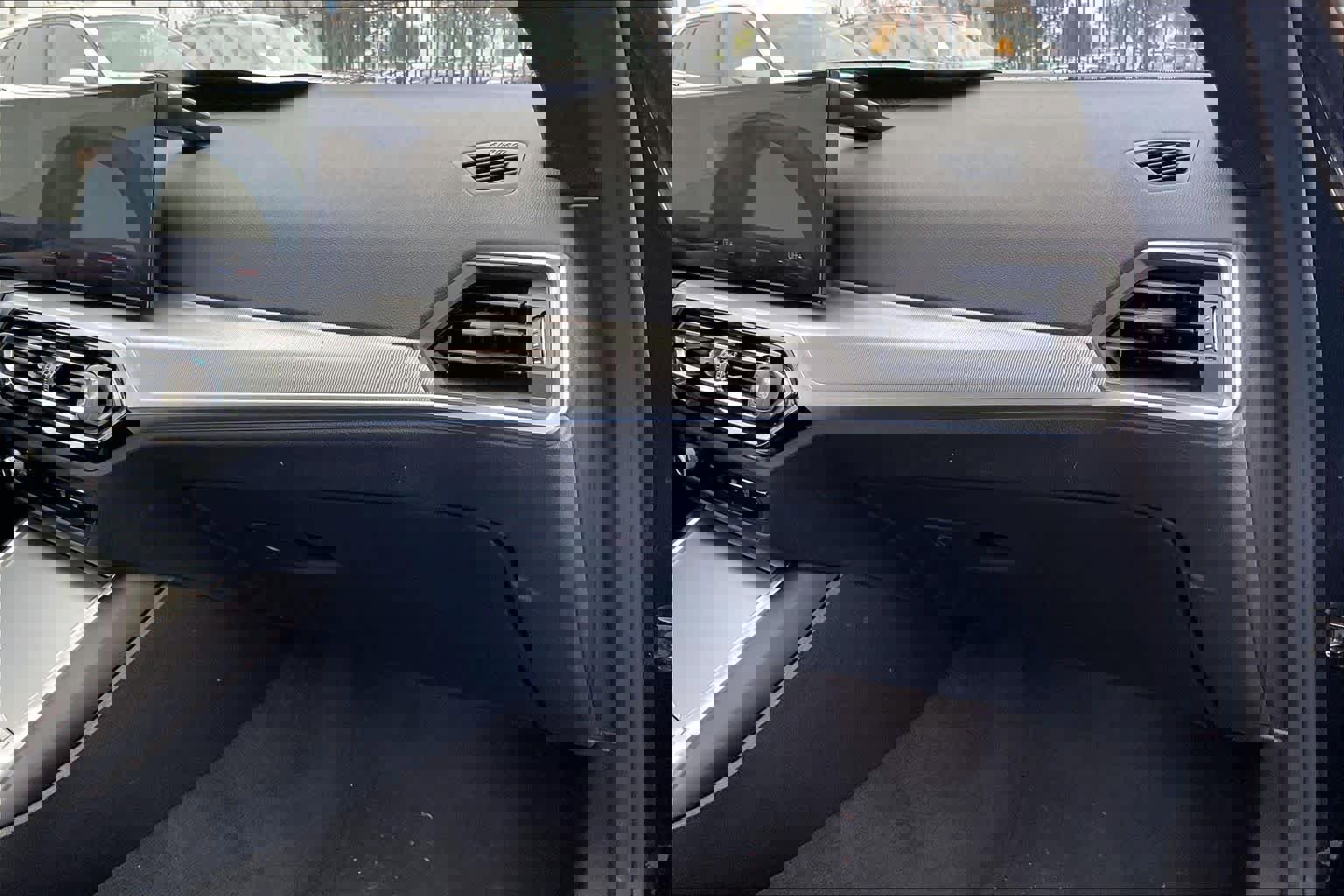 Used 2023 BMW i4 eDrive35 w/ Premium Package image 17