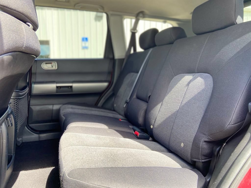 Used 2004 Mitsubishi Endeavor XLS AWD/4WD image 21