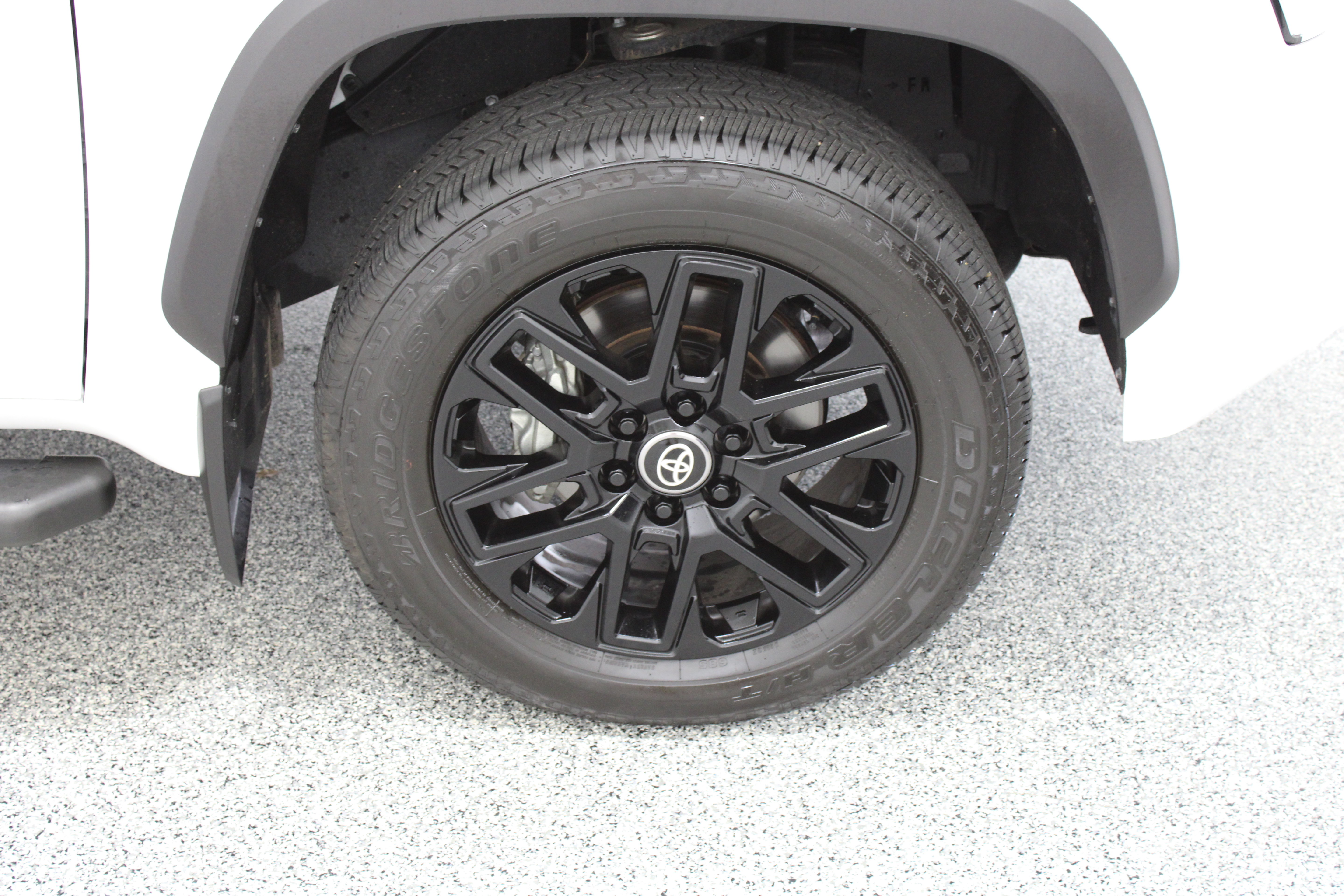 Used 2026 Toyota Tundra SR5 w/ SX Package AWD/4WD image 5