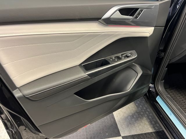 New 2025 Volkswagen Taos SEL AWD/4WD image 7