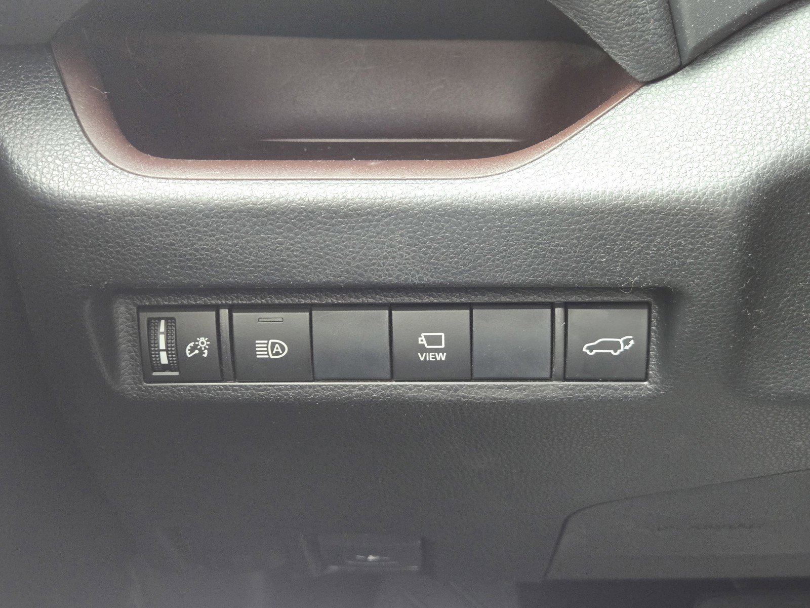 Used 2019 Toyota RAV4 Limited image 25