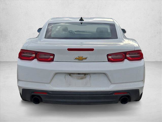 Used 2020 Chevrolet Camaro LT image 4