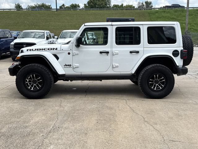 Used 2024 Jeep Wrangler Unlimited Rubicon AWD/4WD image 11