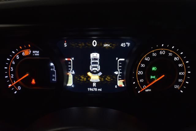 Used 2024 Jeep Wrangler Sahara w/ Technology Group image 16