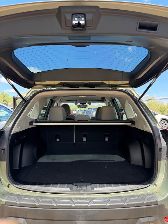 Used 2021 Subaru Forester AWD/4WD image 13