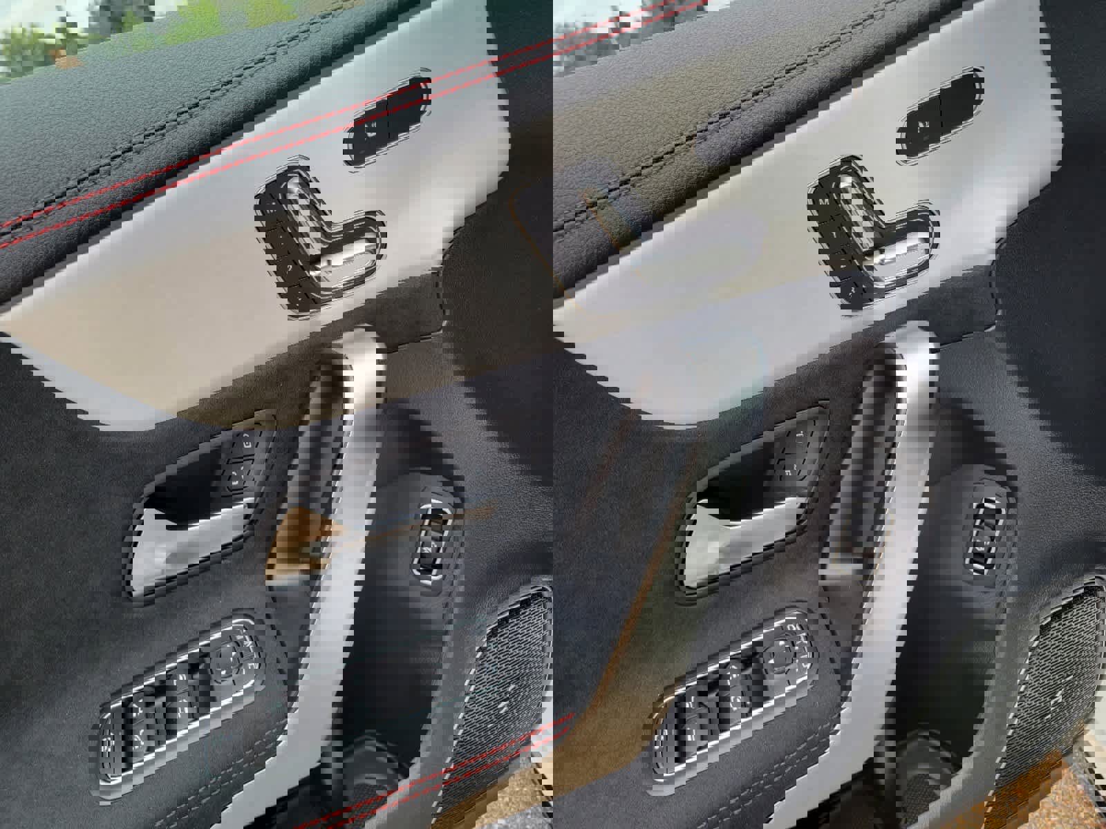 New 2025 Mercedes-Benz CLA 35 AMG 4MATIC image 13