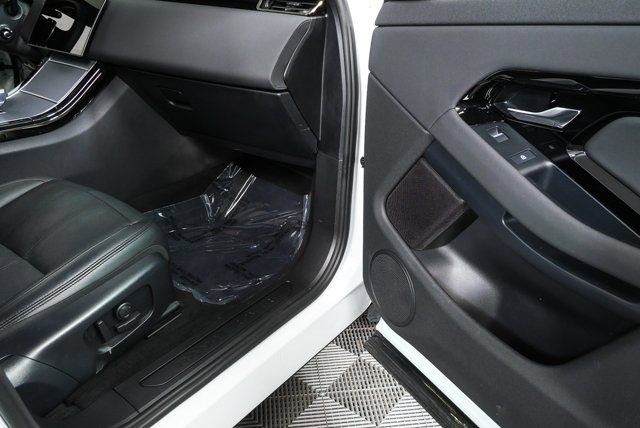 Used 2024 Land Rover Range Rover Evoque S AWD/4WD image 26