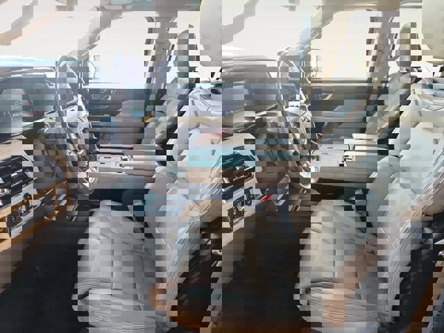 Used 2022 Lincoln Navigator 4WD image 9