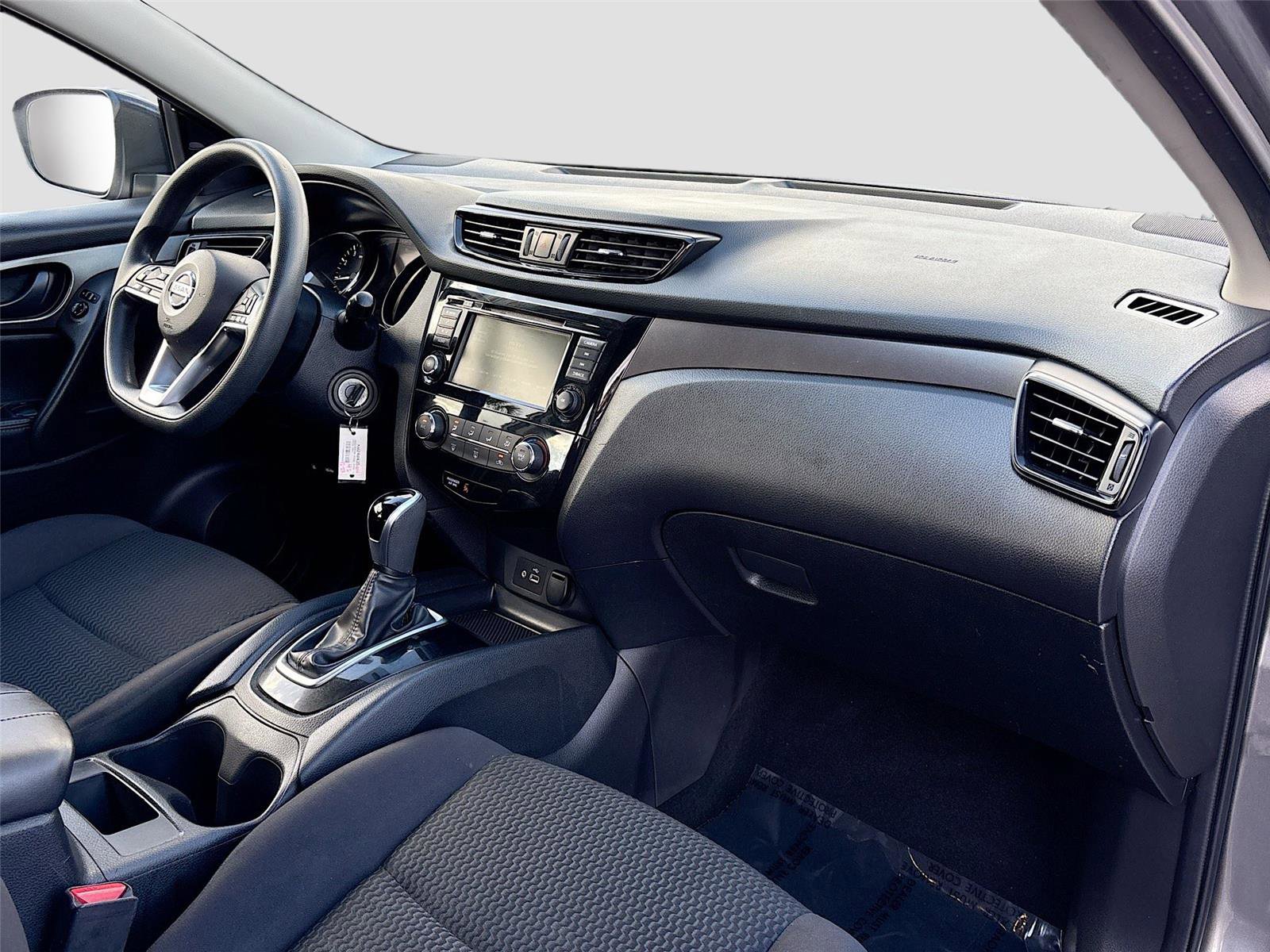 Used 2019 Nissan Rogue Sport S image 29