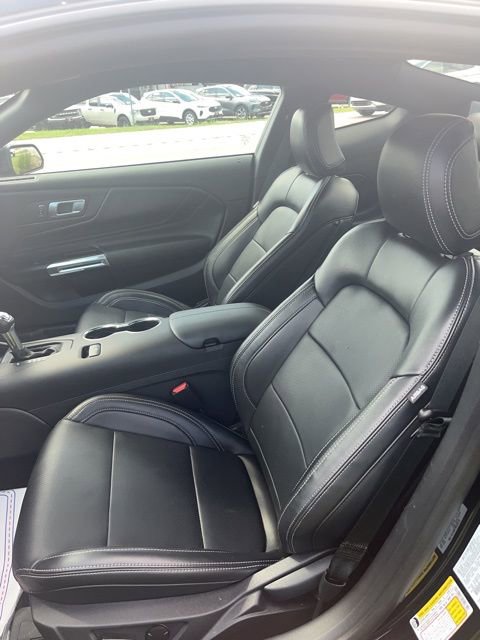 Used 2025 Ford Mustang Premium image 12