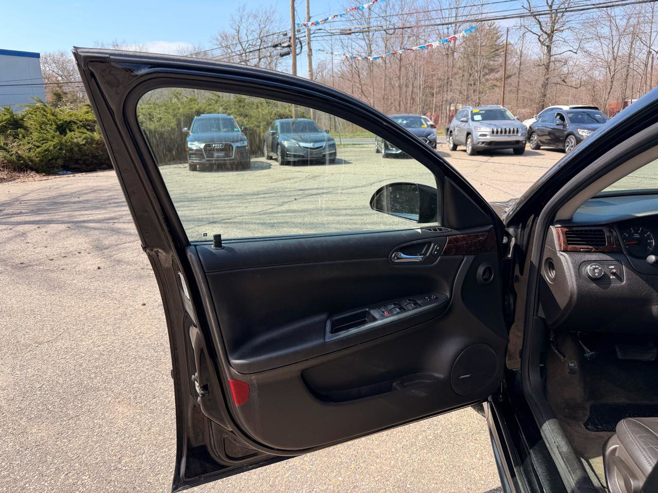 Used 2012 Chevrolet Impala LTZ image 17