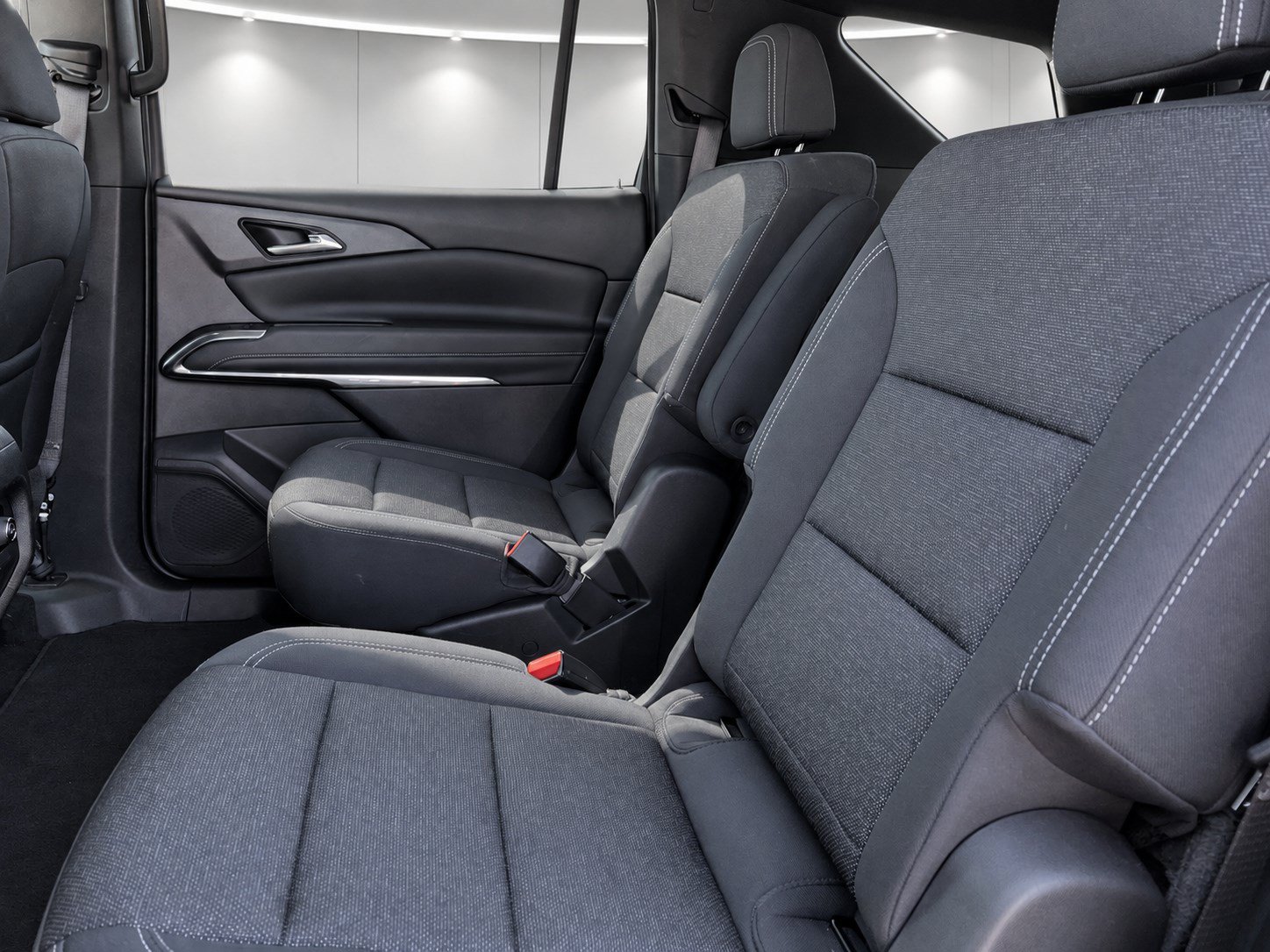 Used 2024 Chevrolet Traverse LT FWD image 26