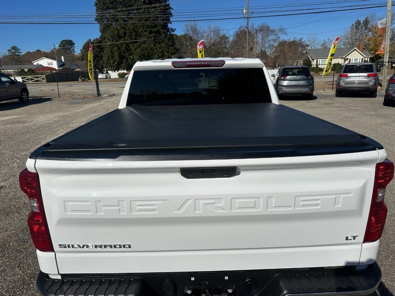 Used 2021 Chevrolet Silverado 1500 LT image 21