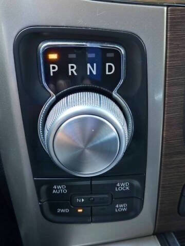 Used 2015 RAM 1500 Laramie w/ Convenience Group image 21