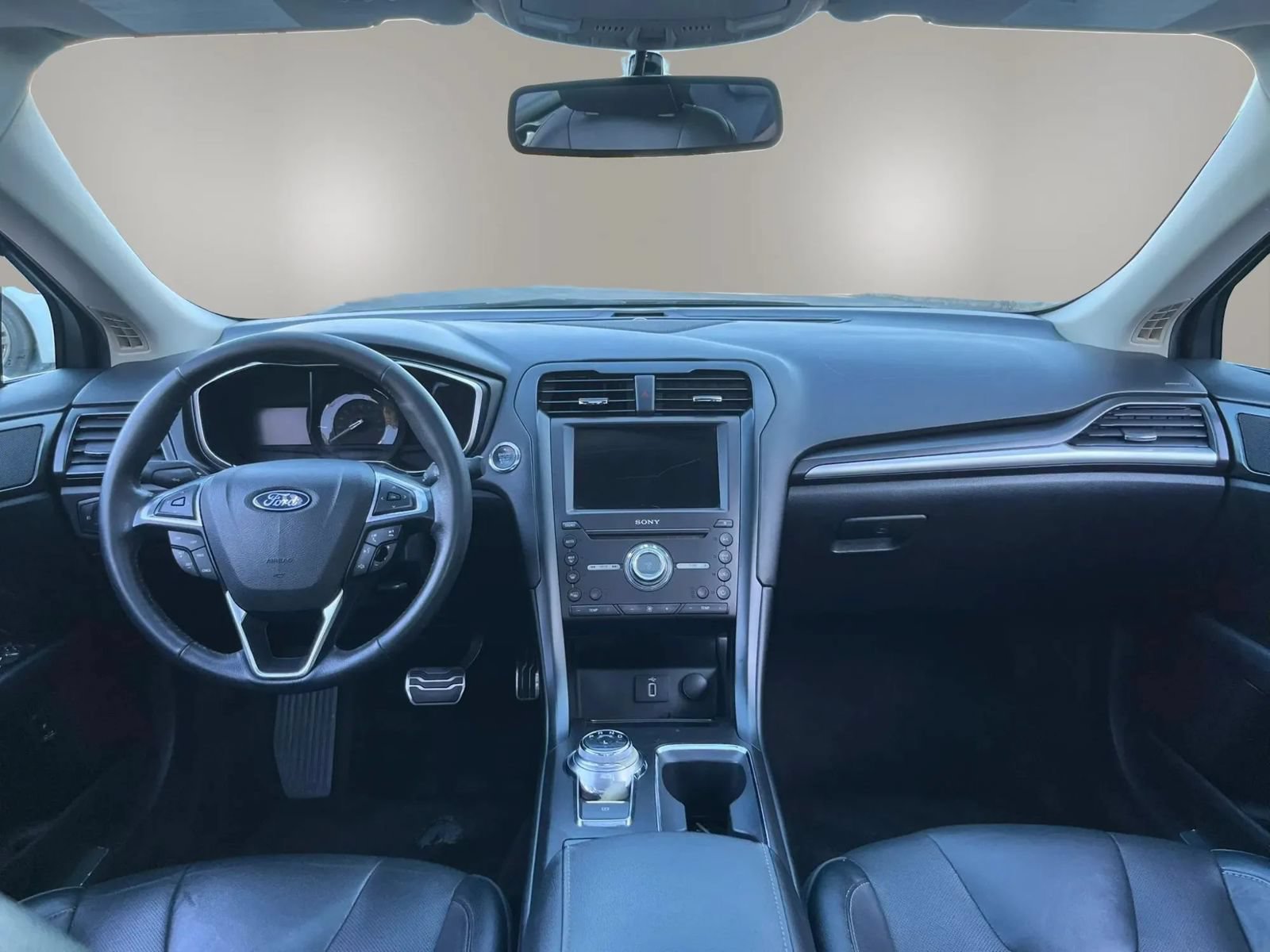 Used 2018 Ford Fusion Titanium FWD image 13