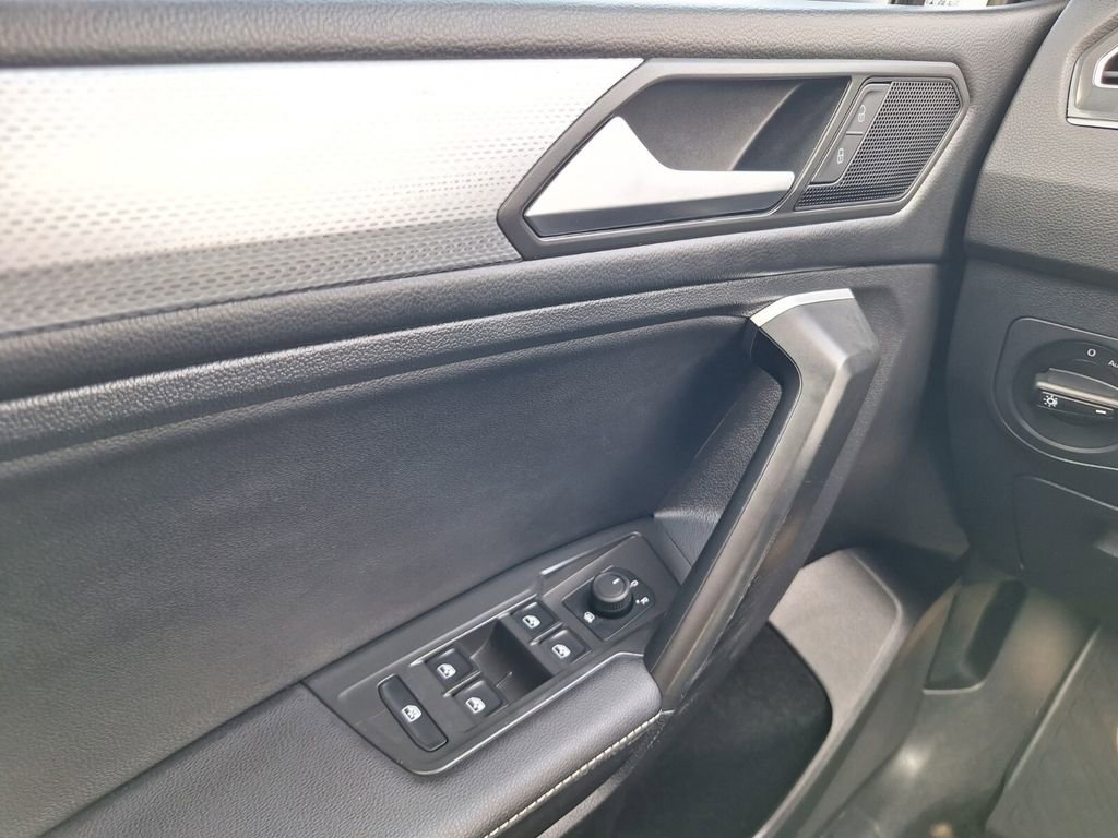 Used 2024 Volkswagen Tiguan S FWD image 17