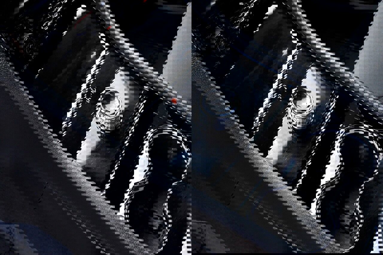 Used 2023 Jeep Grand Cherokee L Laredo image 27