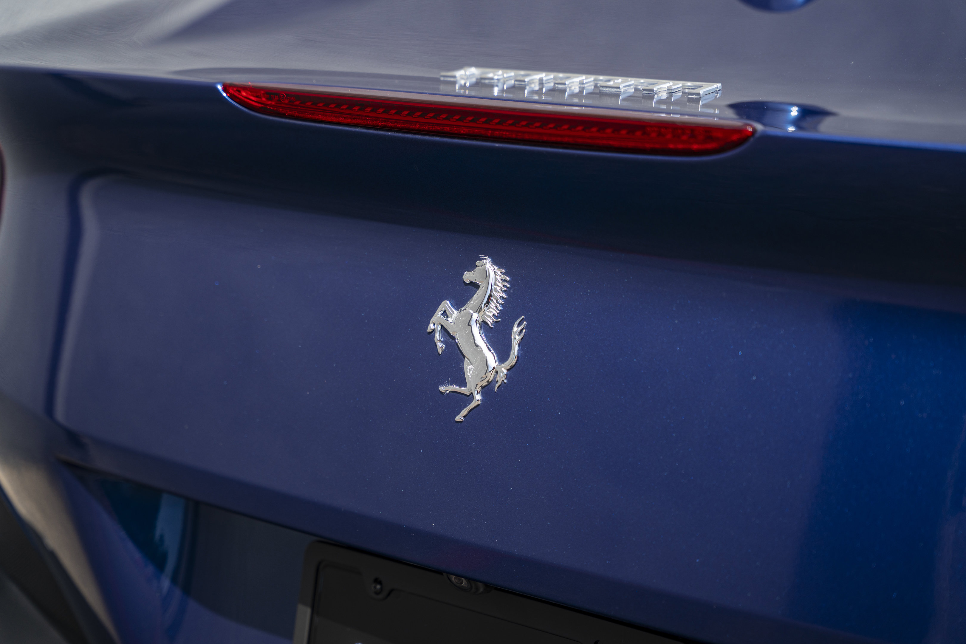 Used 2019 Ferrari Portofino RWD image 11