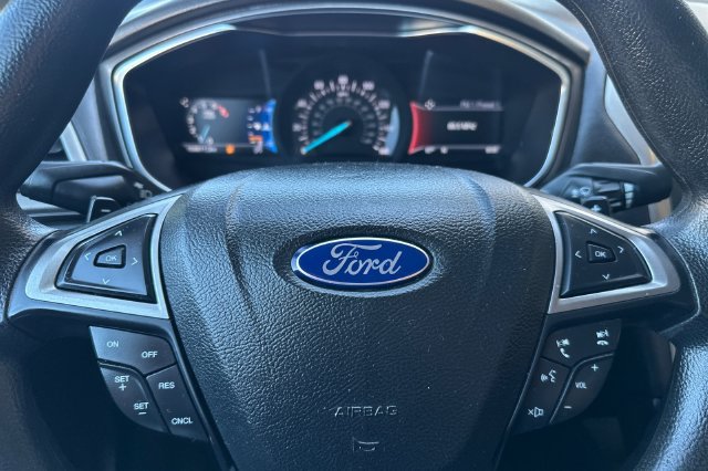 Used 2017 Ford Fusion SE w/ Fusion SE Technology Package FWD image 25