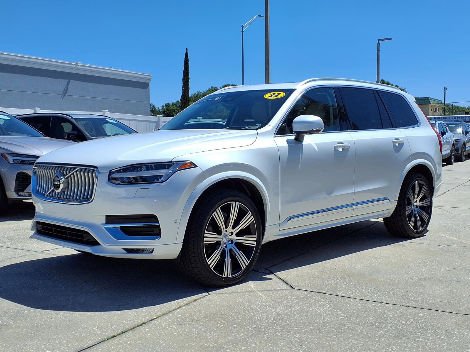 Certified 2023 Volvo XC90 B6 Ultimate AWD/4WD image 3