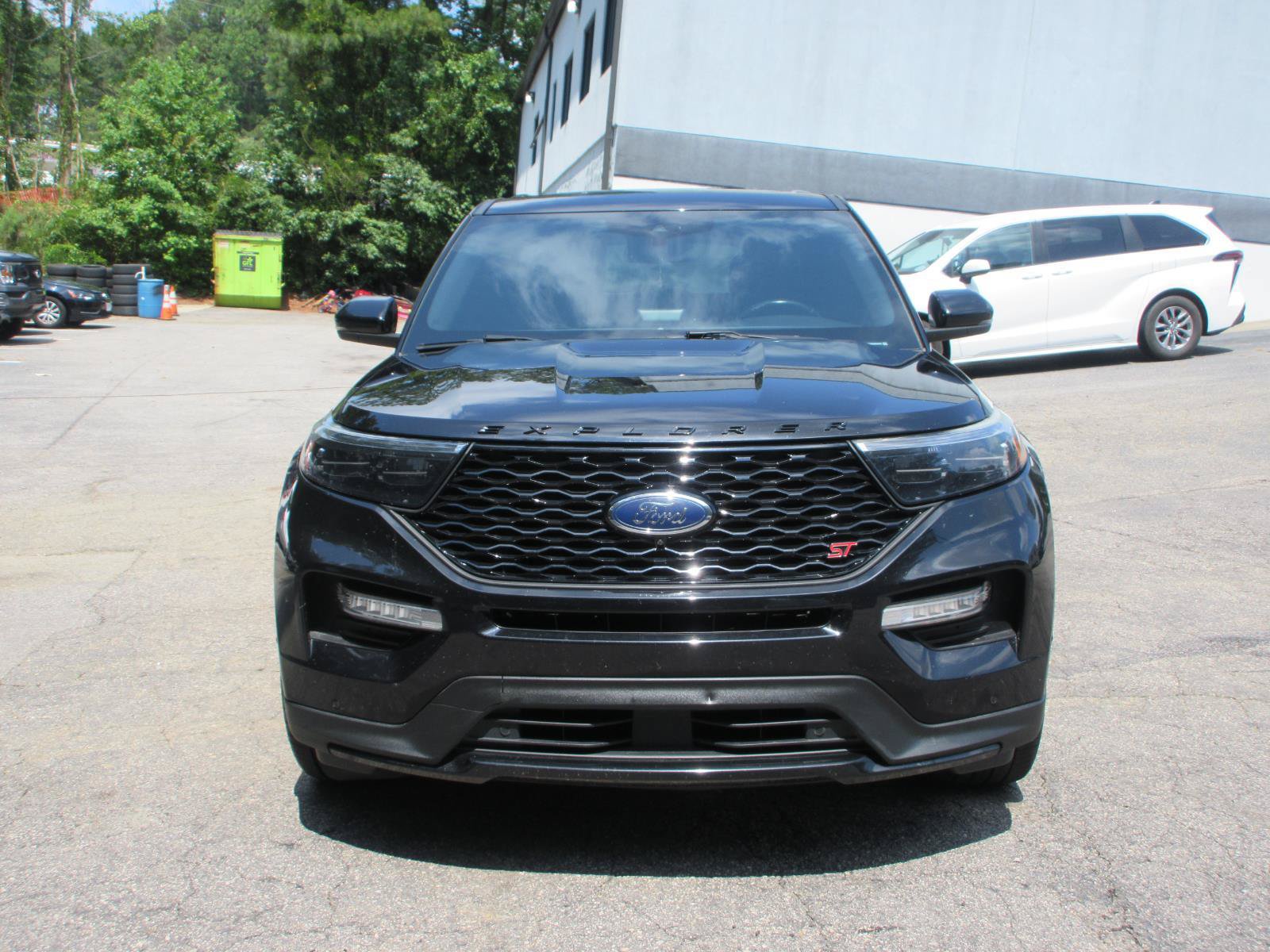 Used 2022 Ford Explorer ST w/ Equipment Group 401A AWD/4WD image 2