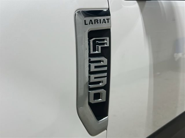 Used 2018 Ford F250 Lariat w/ Chrome Package image 29