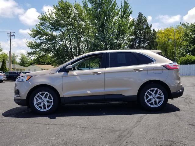 Used 2021 Ford Edge SEL w/ Convenience Package AWD/4WD image 9
