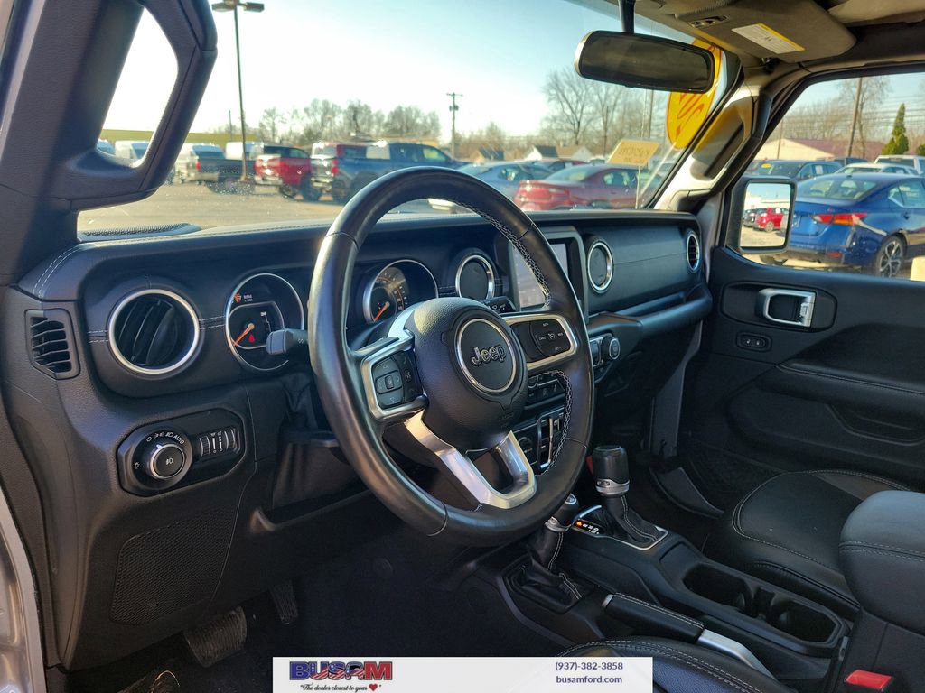 Used 2019 Jeep Wrangler Unlimited Sahara w/ Dual Top Group image 15