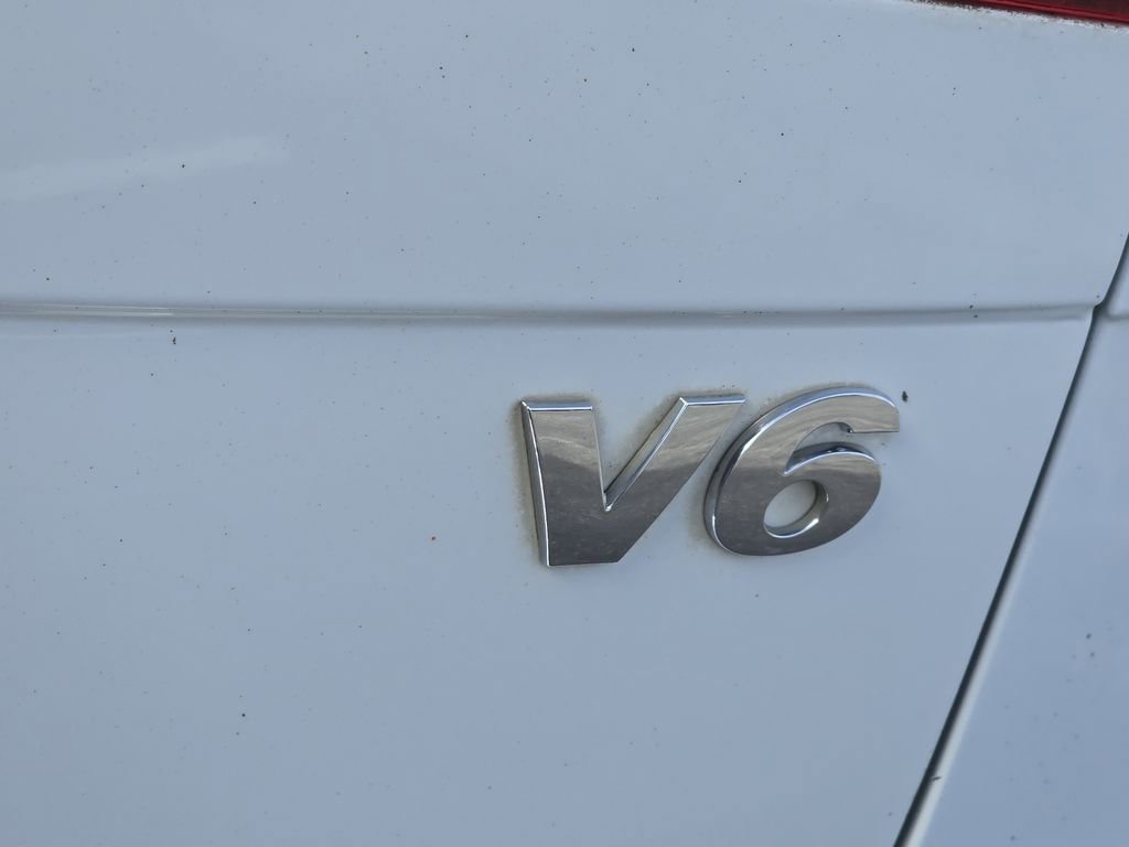 Used 2017 Volkswagen Touareg Wolfsburg Edition image 26