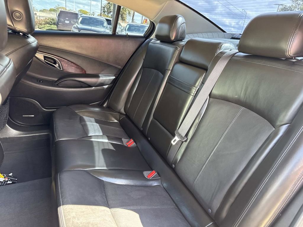Used 2011 Buick LaCrosse CXL w/ Luxury Package image 17