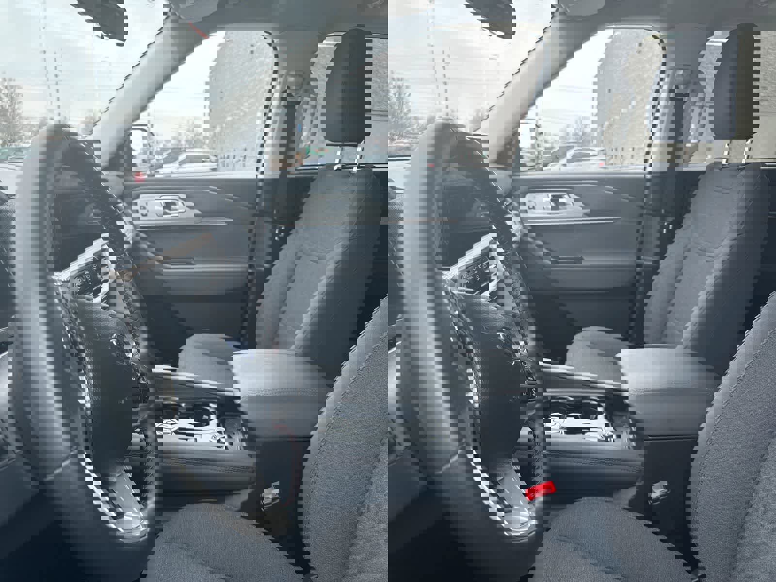 Used 2025 Ford Explorer Active image 29