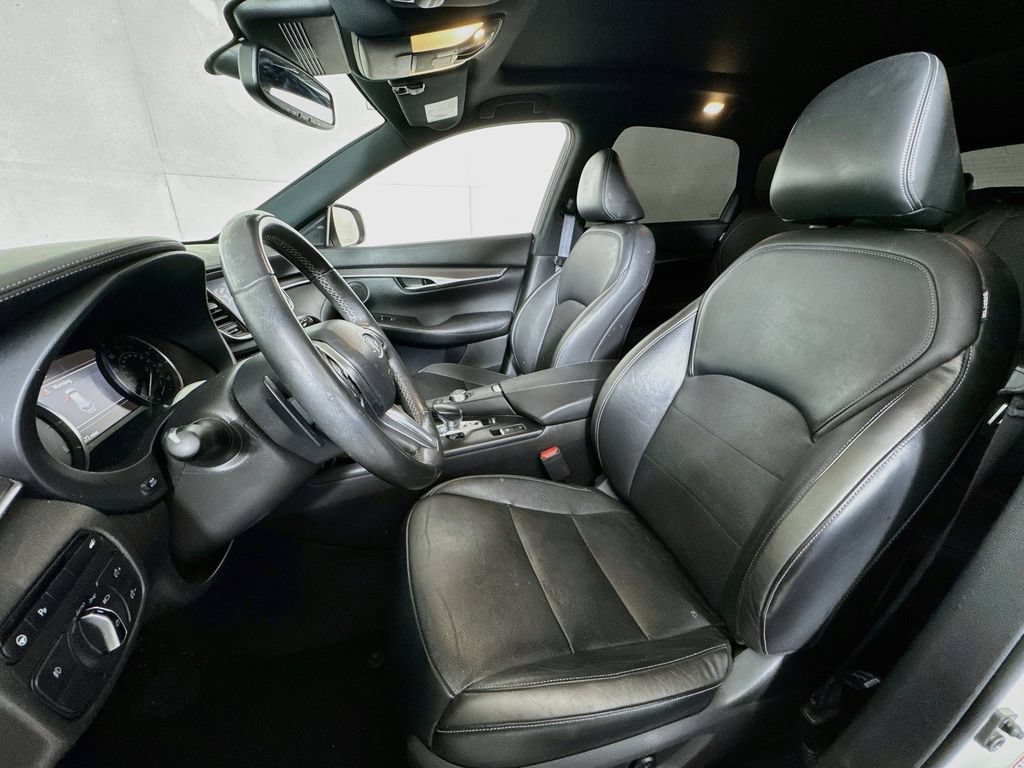Used 2022 INFINITI QX50 Luxe w/ Appearance Package AWD/4WD image 20