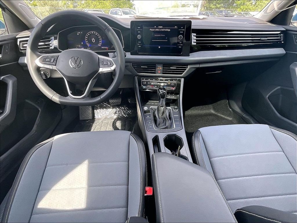 New 2026 Volkswagen Jetta SE FWD image 12