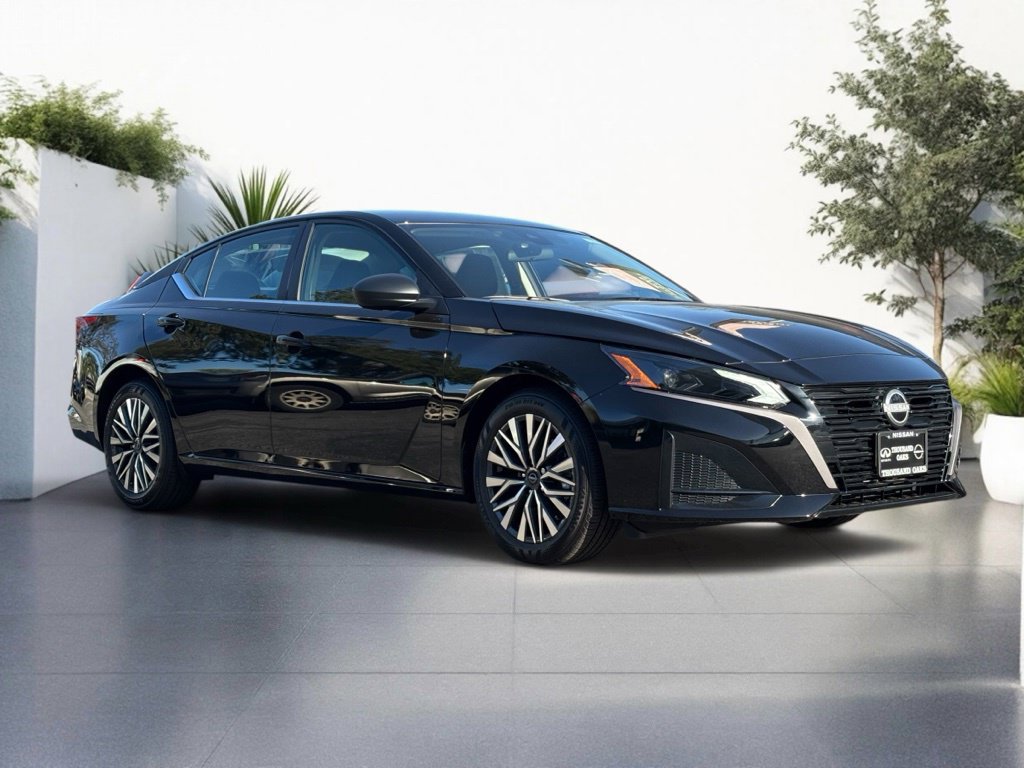 New 2026 Nissan Altima 2.5 SV FWD image 1