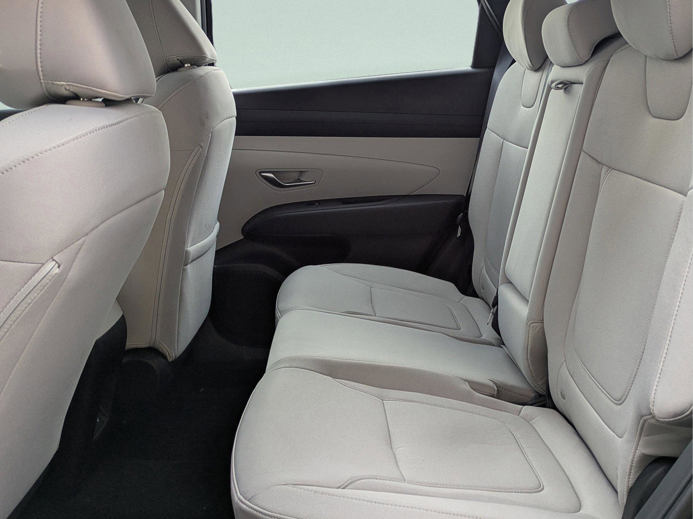 New 2026 Hyundai Tucson SE image 17