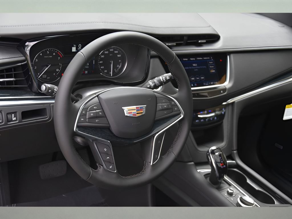 New 2025 Cadillac XT5 Premium Luxury w/ LPO, Floor Liner Package image 11
