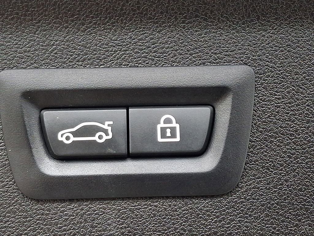 Used 2018 BMW X3 xDrive30i w/ Premium Package AWD/4WD image 28