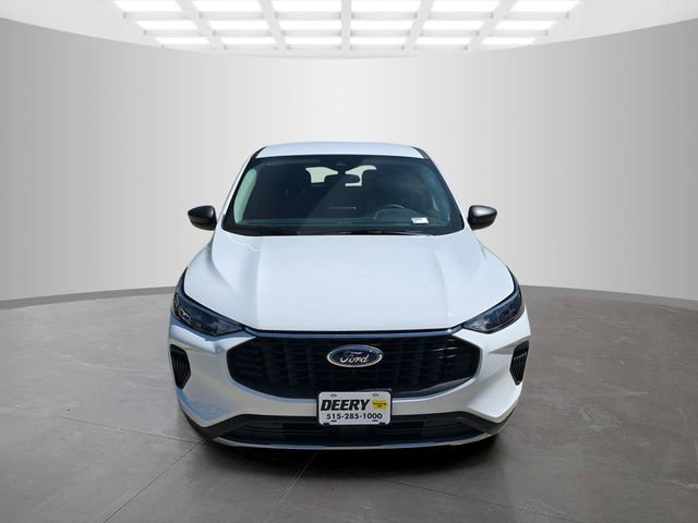 Used 2025 Ford Escape Active w/ Cold Weather Package image 2