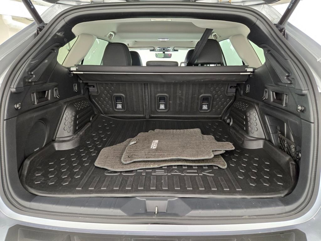 Certified 2025 Subaru Outback Onyx Edition XT AWD/4WD image 20