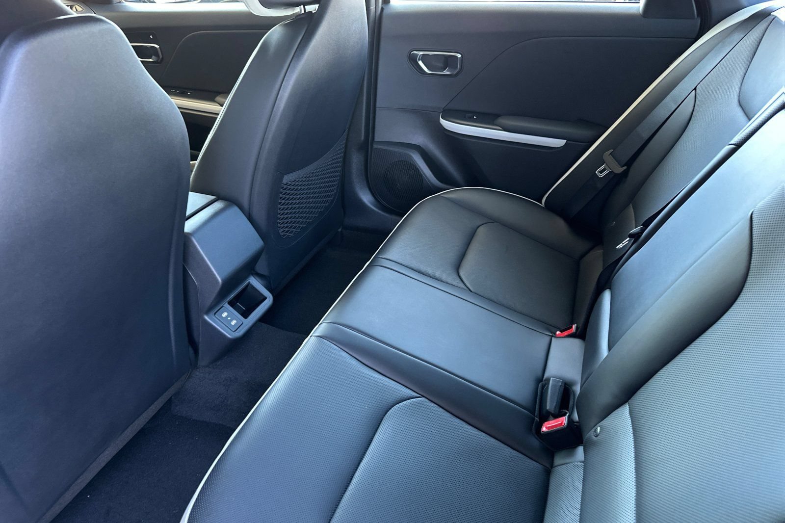 New 2026 Kia K4 GT-Line Turbo w/ GT-Line Sunroof Package FWD image 12