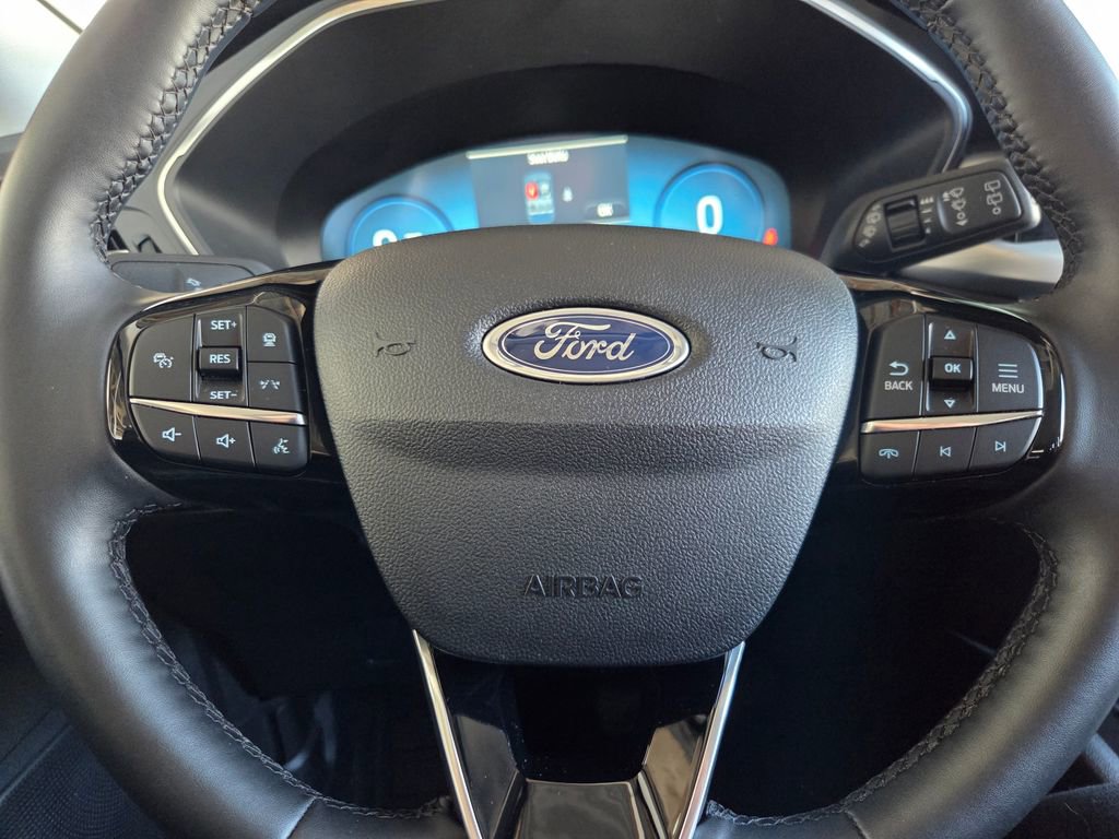 Used 2025 Ford Escape Platinum image 6